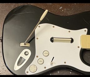 Playstation RockBand Harmonix Fender Stratocaster Guitar Model 822151 No Dongle