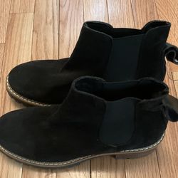 New ladies black suede boots-size 9.5