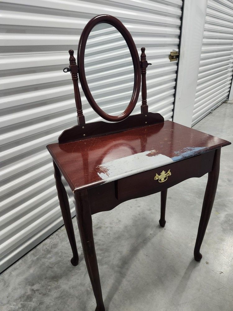 Vanity Table With Attached Mirror