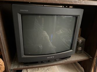Vintage 13” Sony Trinitron CRT TV