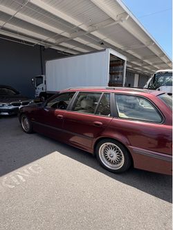 2001 BMW 525i