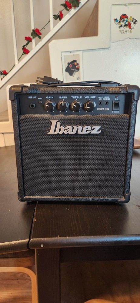 Ibanez Mini Guitar Amp