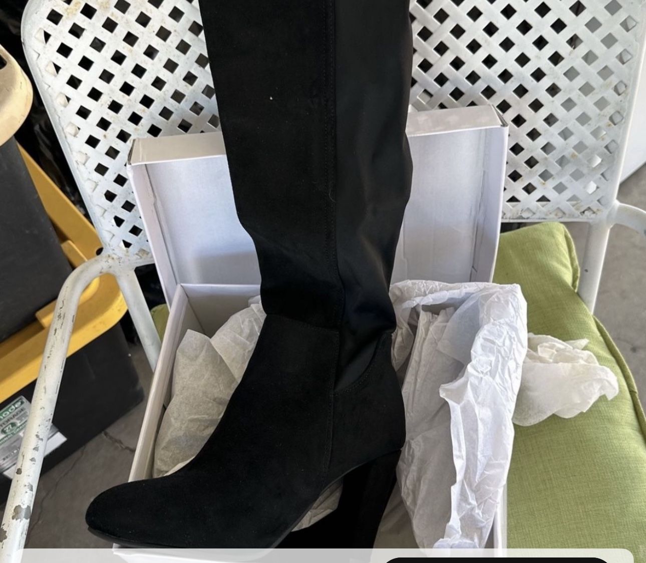 Boots Size 9 Women Black Suade