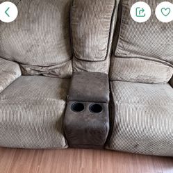 Double Reclining Love Seat With Middle