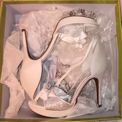 Gianni Bini Heels (Size 8)