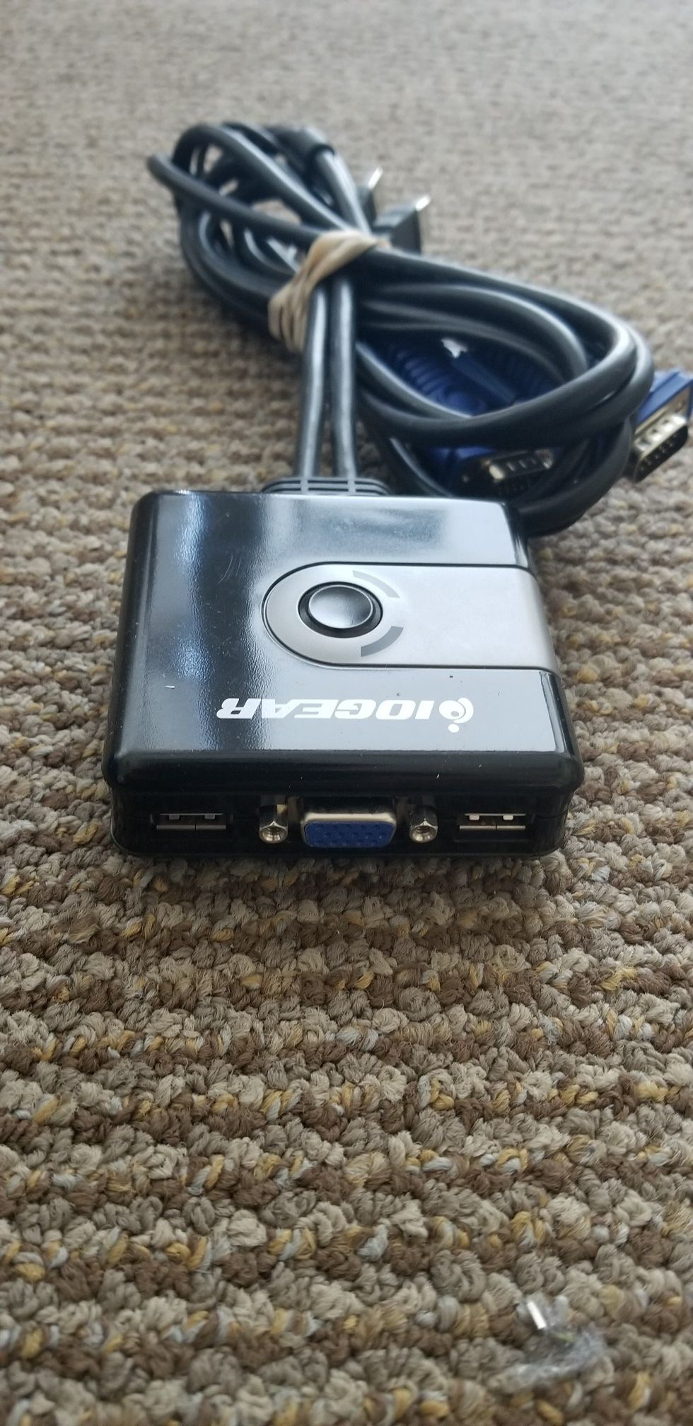 KVM iogear model GCS42UW6