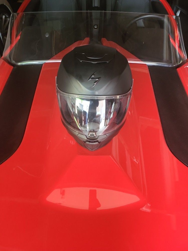 Motorcycle helmet