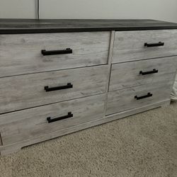 1 Dresser 2 Night Stands 