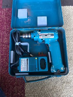 Makita Cordless Driver Drill