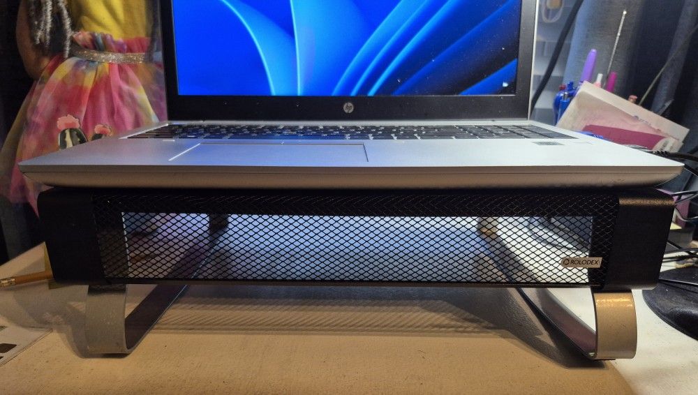 ROLODEX WIRE MESH MONITOR STAND