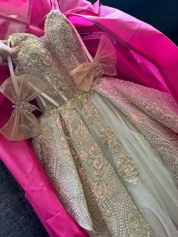 Beaded Champagne/gold quinceañera dress