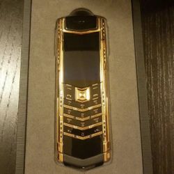 VERTU SIGNATURE S - LIMITED EDITION DECO 18ct ROSE GOLD WITH DIAMONDS PHONE