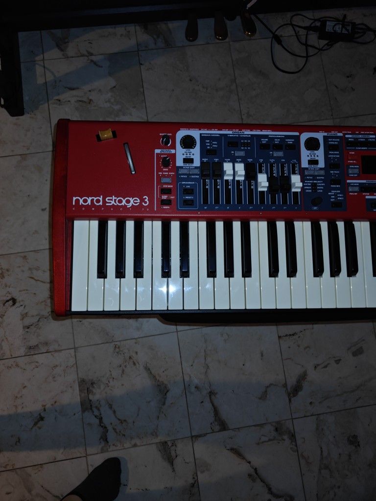 Nord Stage 3 Compact 73