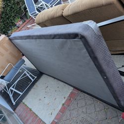 Free Twin Bed Frame And Boxspring 