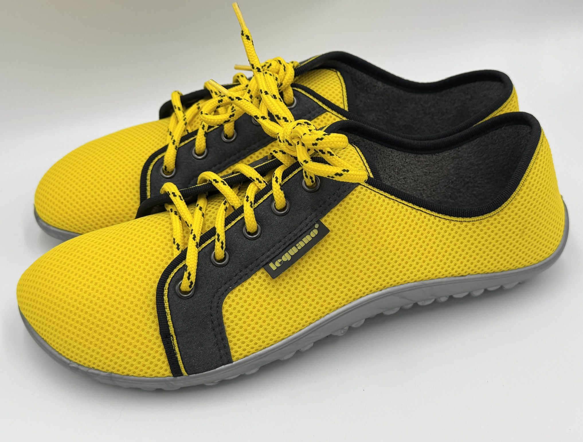 Leguano Yellow Barefoot Athletic Sneaker Lace Up Shoes EU 43 Womens 12 Mens 10