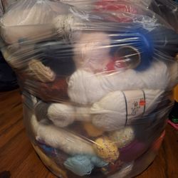 Very Large Bag Of Yarn Mix Kinds Over 100 Or More In The Bag 