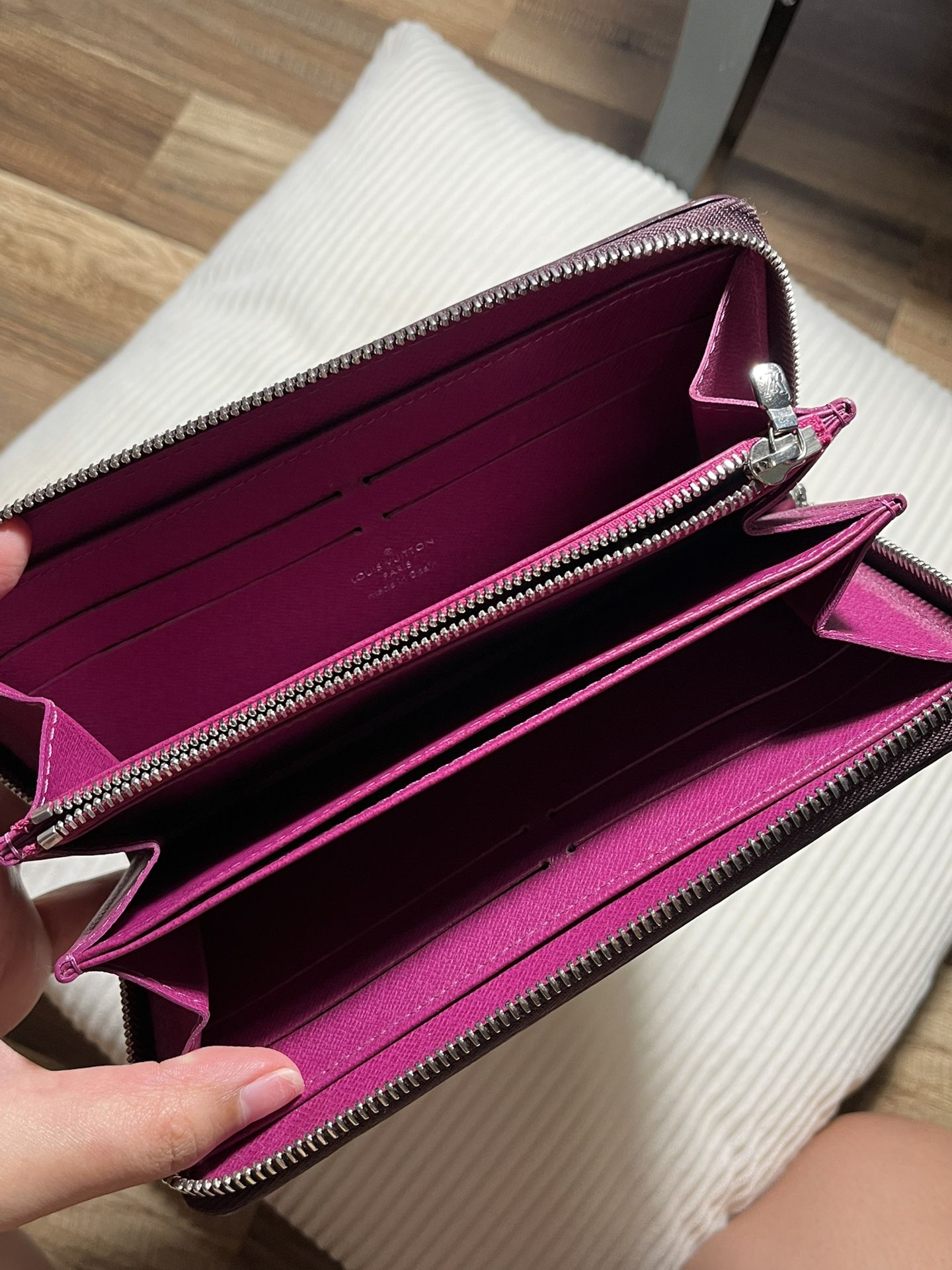 LV Louis Vuitton wallet 