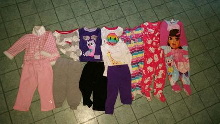 LOT OF TODDLER 18-24 MTHS CLOTHING