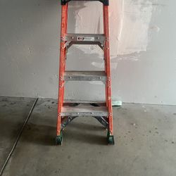 4 Foot Ladder