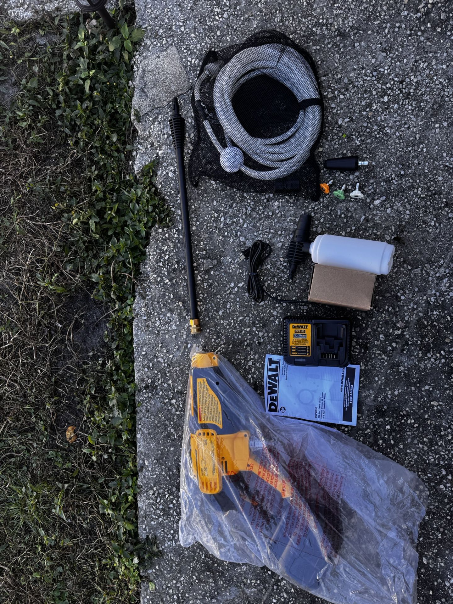 Dewalt Pressure Washer Gun With Battery