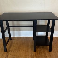Black Desk 