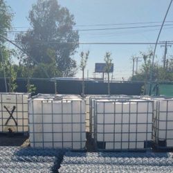 Water Tanks 275 Gallon's 