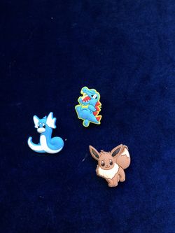 Pokémon Croc Charms