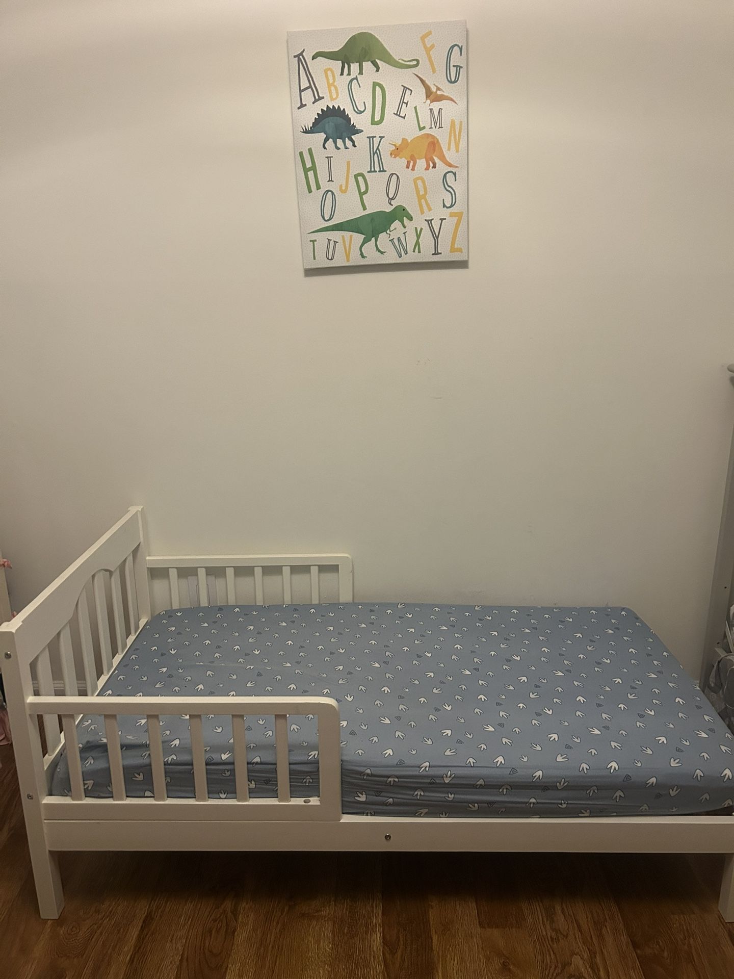 Toddler Bed -  Like New