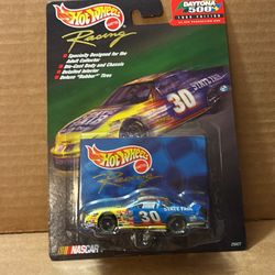 Hot Wheels Pontiac Grand Prix (Milwaukie,OR)