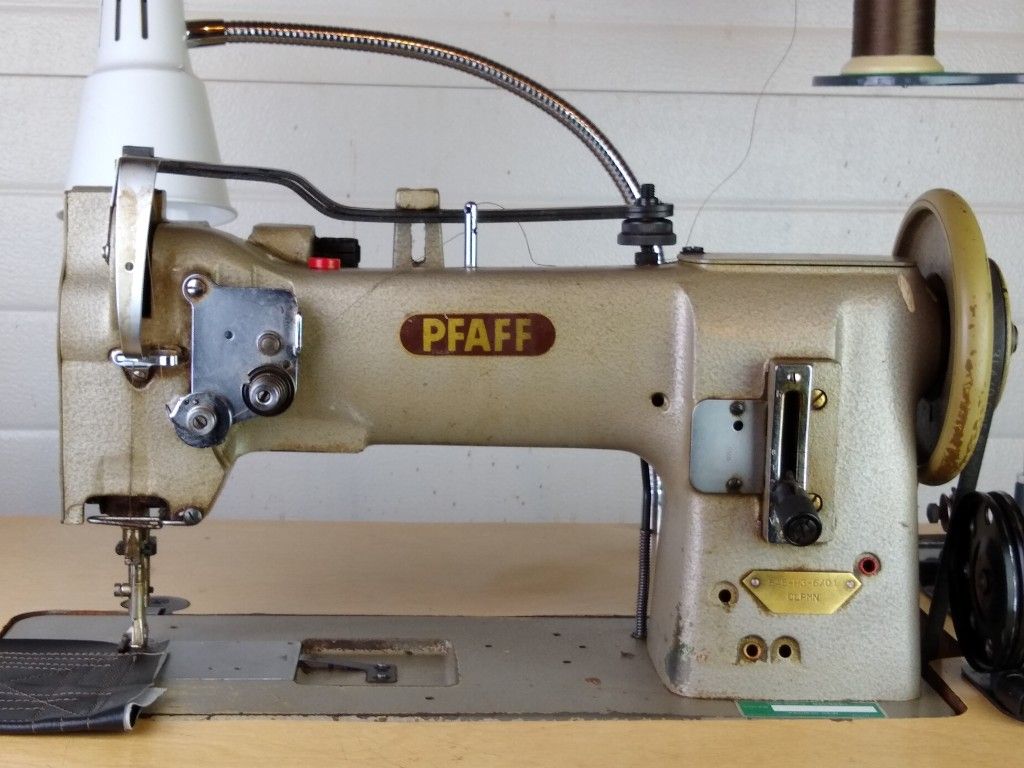 Pfaff 545 Walking Foot Sewing Machine with Reverse ( Industrial