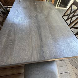 Dinning Table 