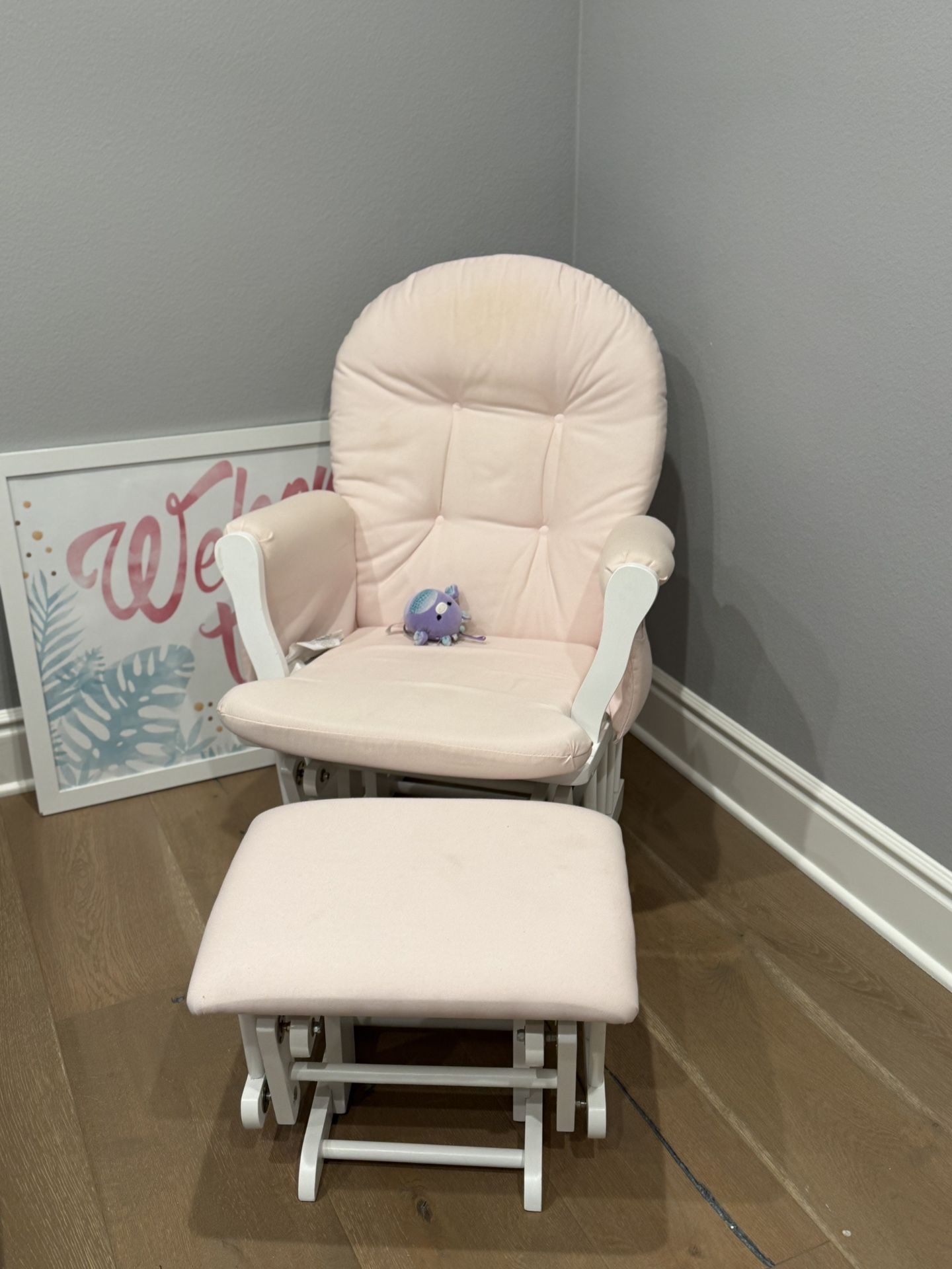 FREE rocking Chair And Foot Stool