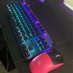 Steelseries Apex Pro TKL + Logitech G Pro Superlight Pink