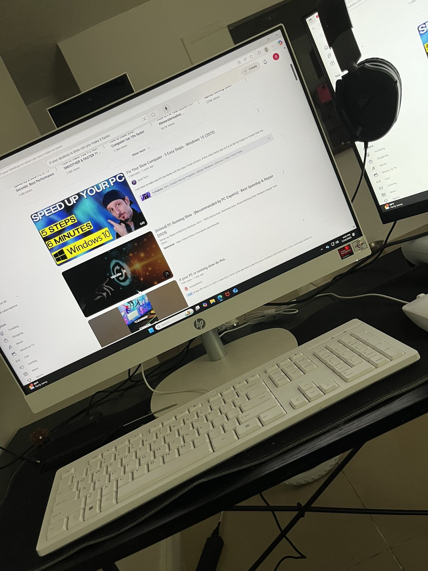 HP ALL -IN-ONE DESKTOP PC