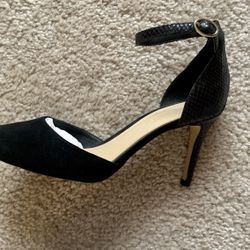 Black High Heel Shoes