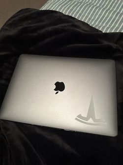 MacBook Pro 750 OBO