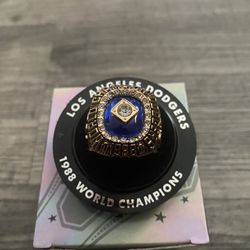 Dodgers 1988 World Series Ring (NO TRADES)