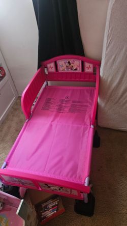 Minnie Mouse bed
