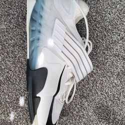 USED Nike Sovelo Size 11 Men White/Black/Iron Grey