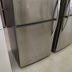KENMORE TOP MOUNT REFRIGERATOR STAINLESS STEEL LOOK 21 CB FT OPEN BOX ITEM QOEQ