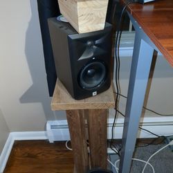 JBL LSR305 (pair) 
