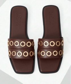 Women’s sandal