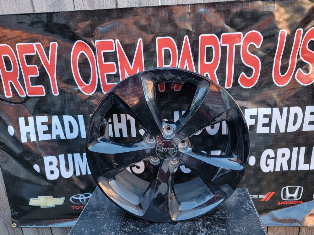 Wheel /Tpms Sensor Black 18" Jeep Cherokee Latitude