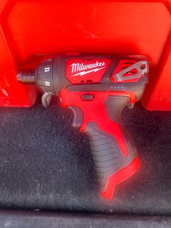 Milwaukee Screwdriver