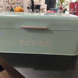 Bread Container 