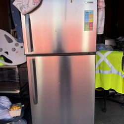 Fridge , Stove  , Microwave 