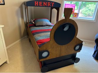 Kids Twin Train Bed with Mattress and Lights