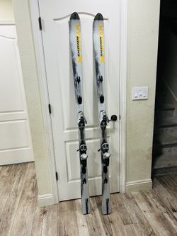SALOMON SKIS WITH BINDINGS 195cm