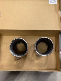 Pair of Honda Exhaust Tips / Chrome Muffler Tips - Used