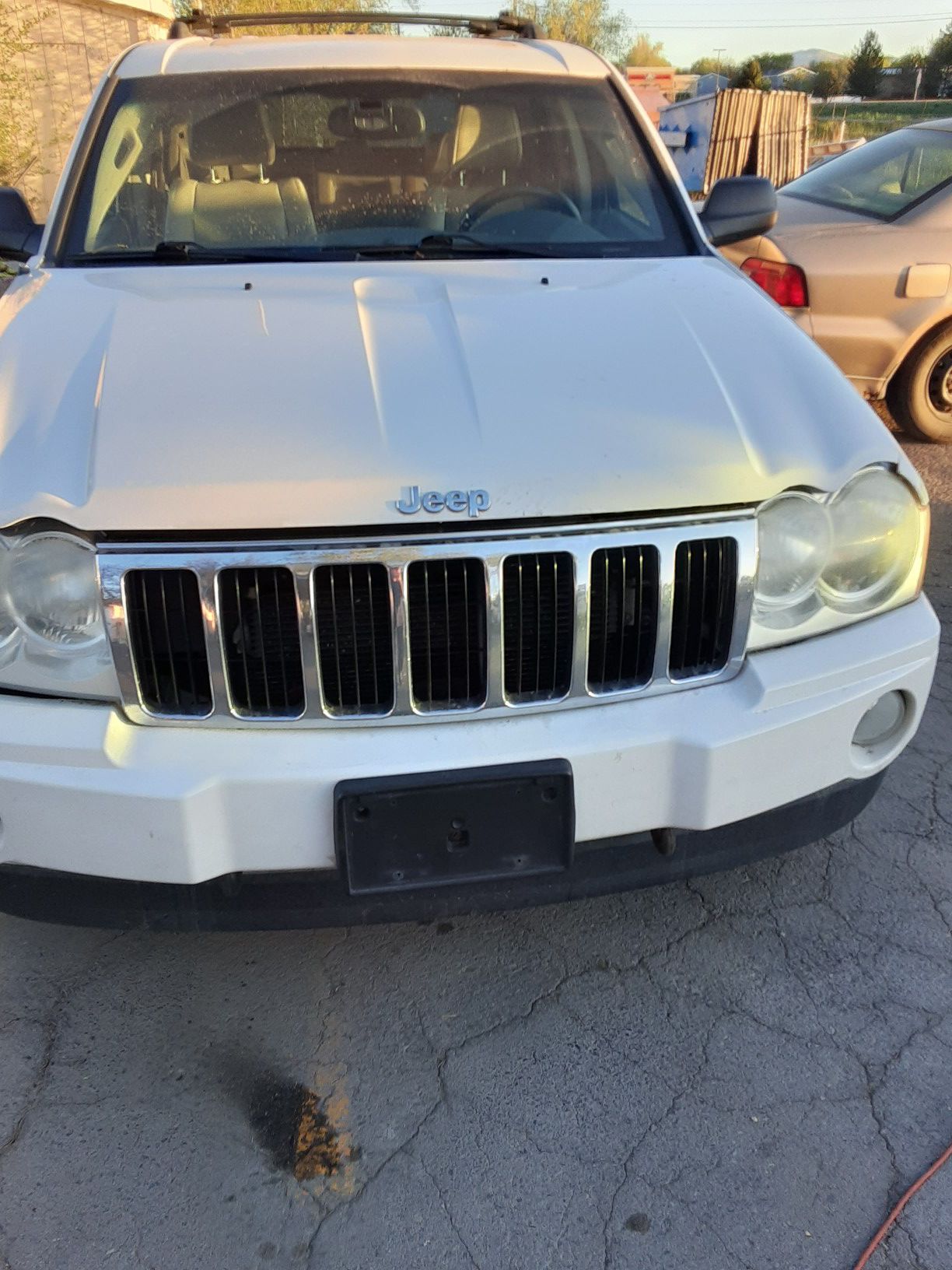 05 jeep grand Cherokee 5.7 hemi parts out or whole